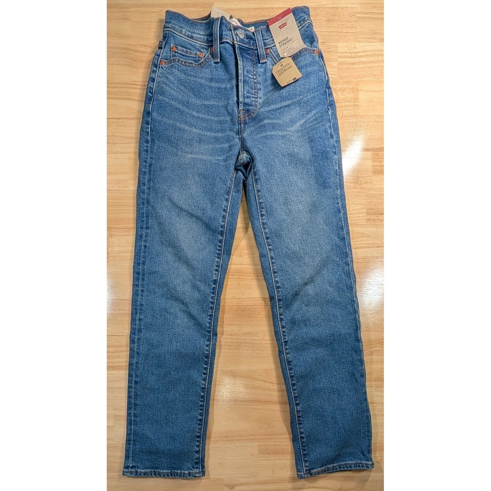 Levis Wedgie Straight High Rise‎ Jeans W25 L28 Medium Wash Blue 34964-0218 NEW
